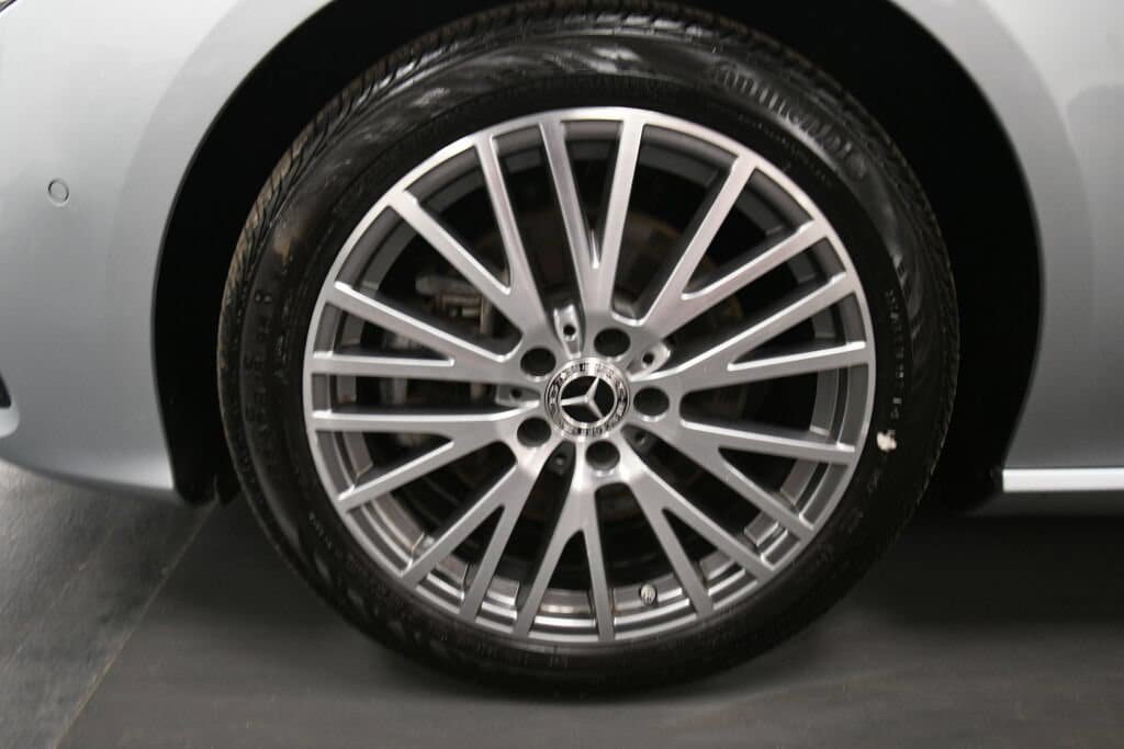 Used 2025 Mercedes-Benz CLA 250 4MATIC image 35