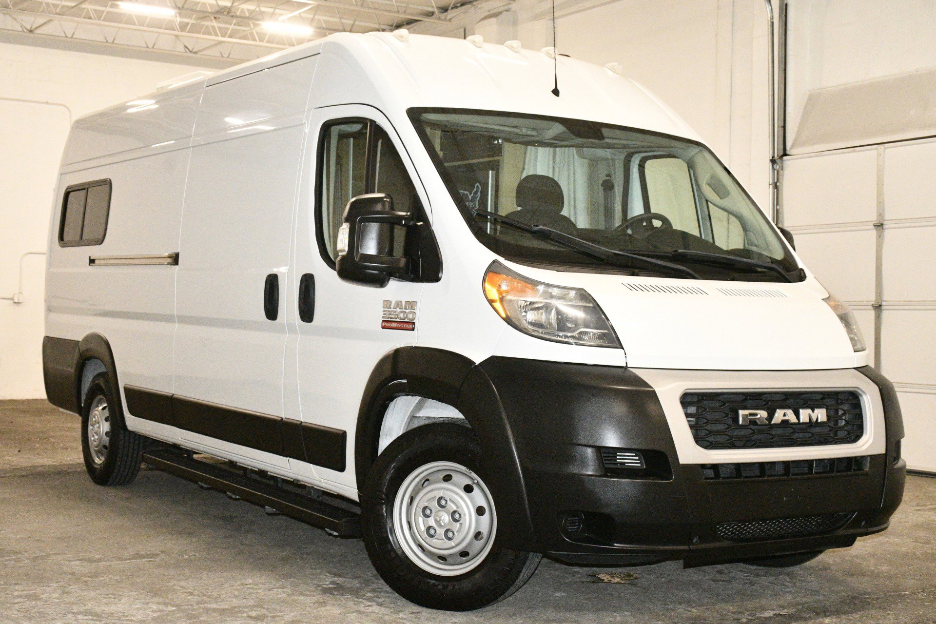 Used 2019 RAM ProMaster 3500 w/ Interior Convenience Group image 3