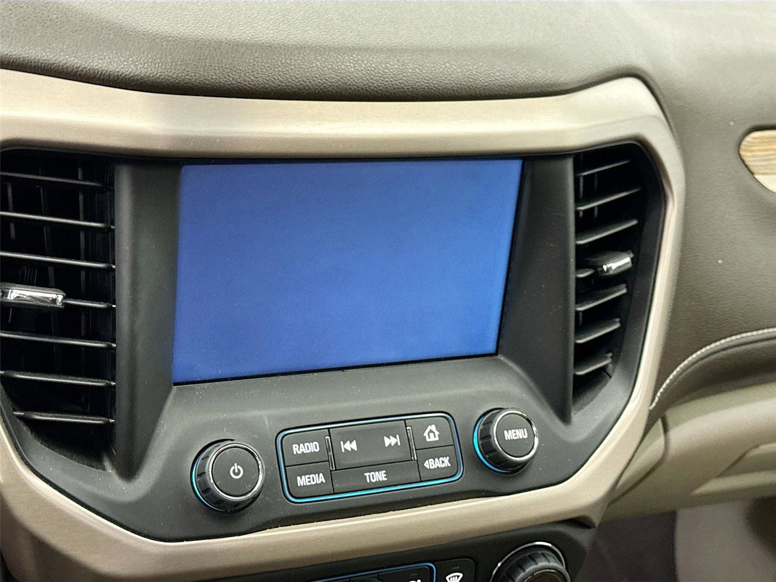 Used 2017 GMC Acadia Denali w/ Technology Package image 4