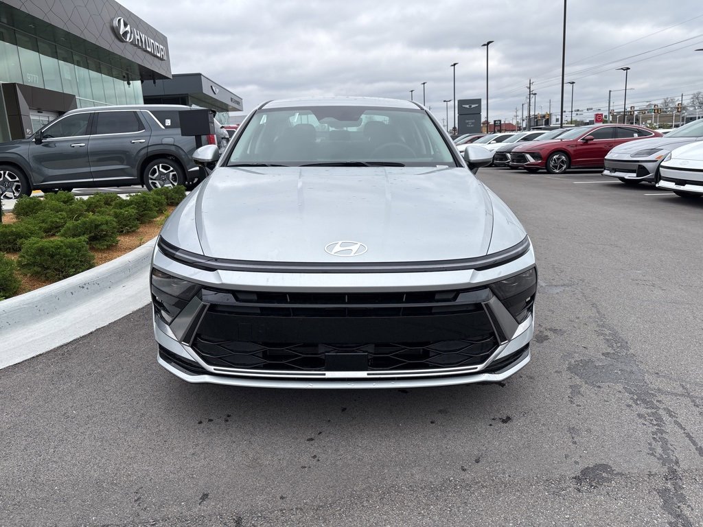 New 2025 Hyundai Sonata SEL image 2