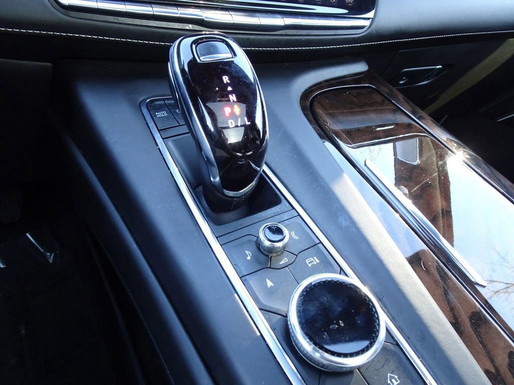 Used 2022 Cadillac Escalade ESV Sport Platinum image 15