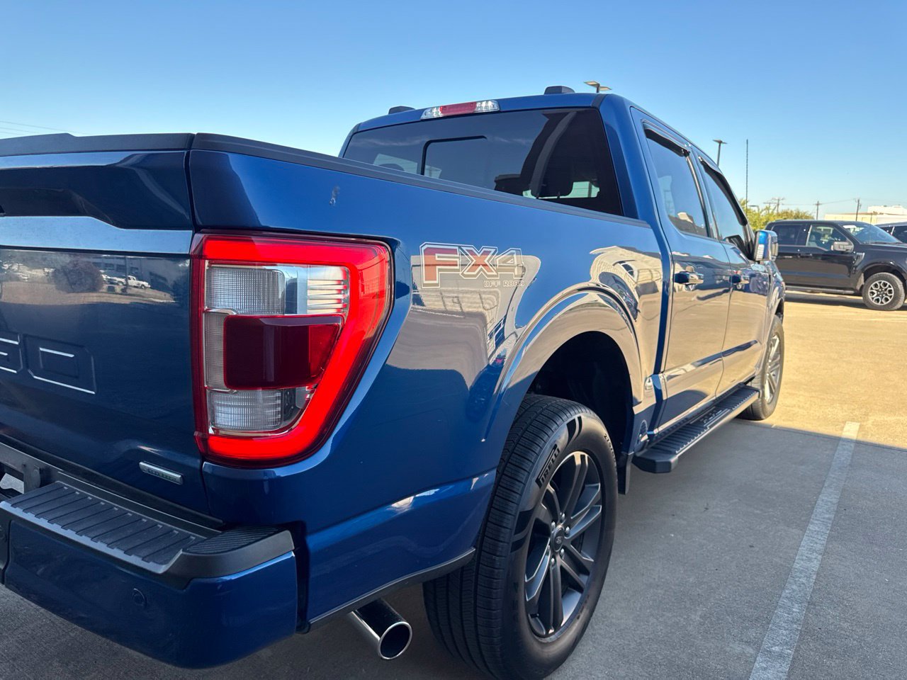 Used 2022 Ford F150 Lariat w/ Equipment Group 502A High AWD/4WD image 5