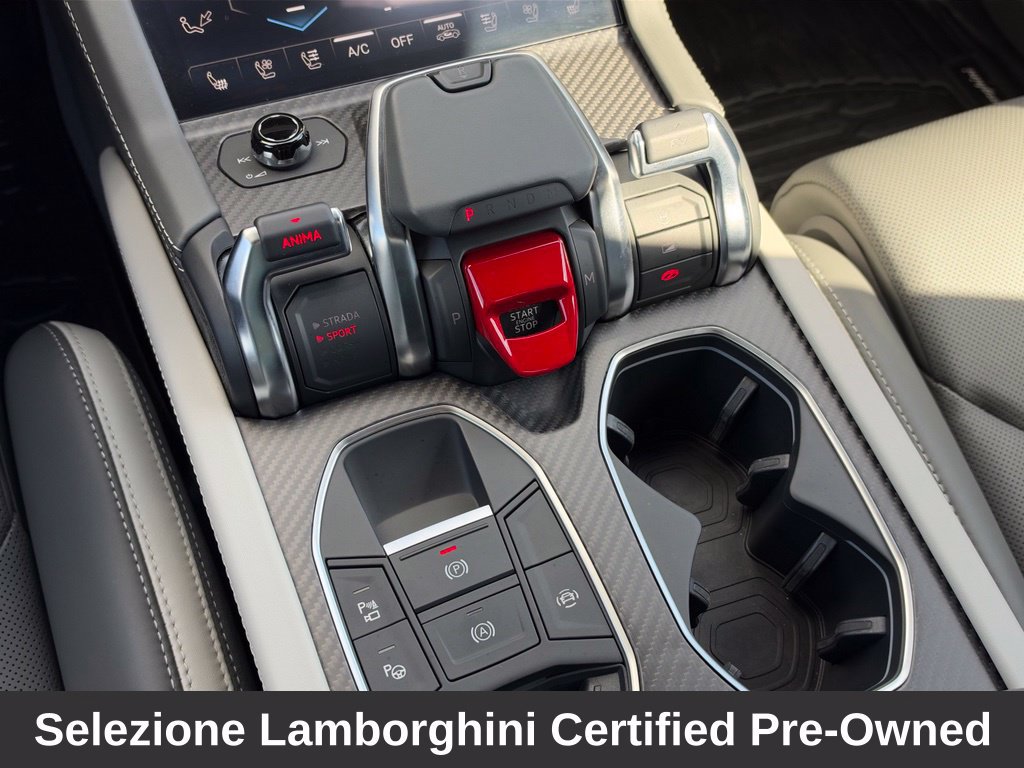 Used 2025 Lamborghini Urus SE AWD/4WD image 30