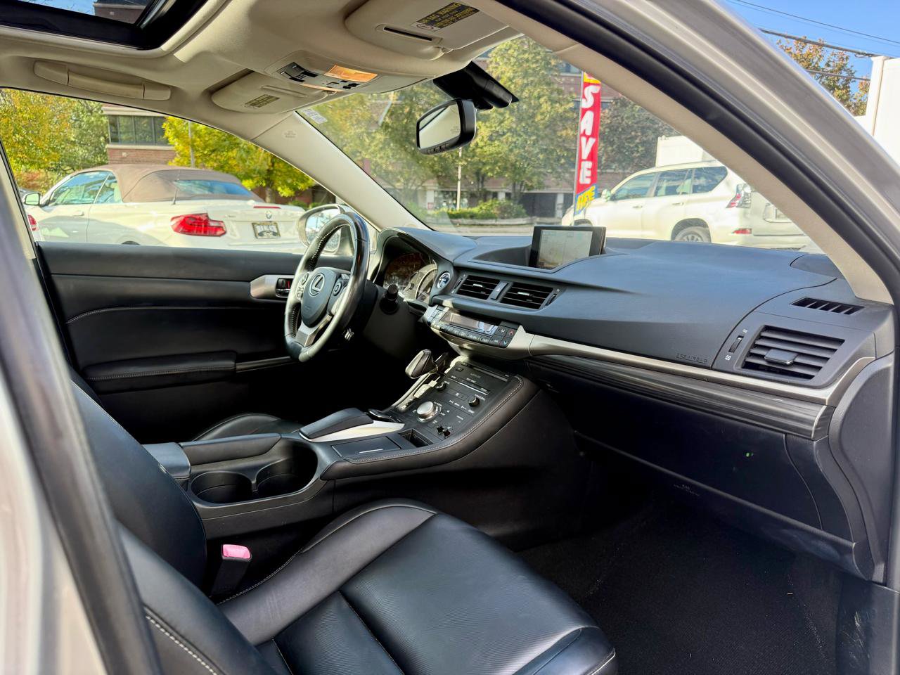 Used 2014 Lexus CT 200h FWD image 26