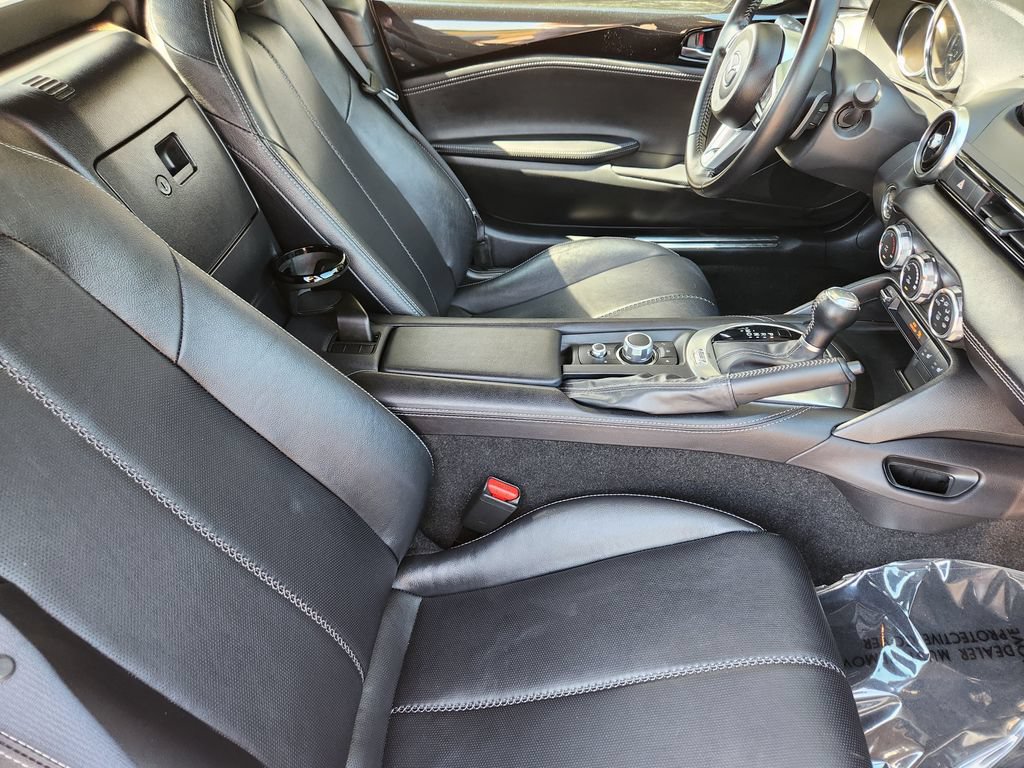 Used 2025 MAZDA MX-5 Miata RF Grand Touring RWD image 5