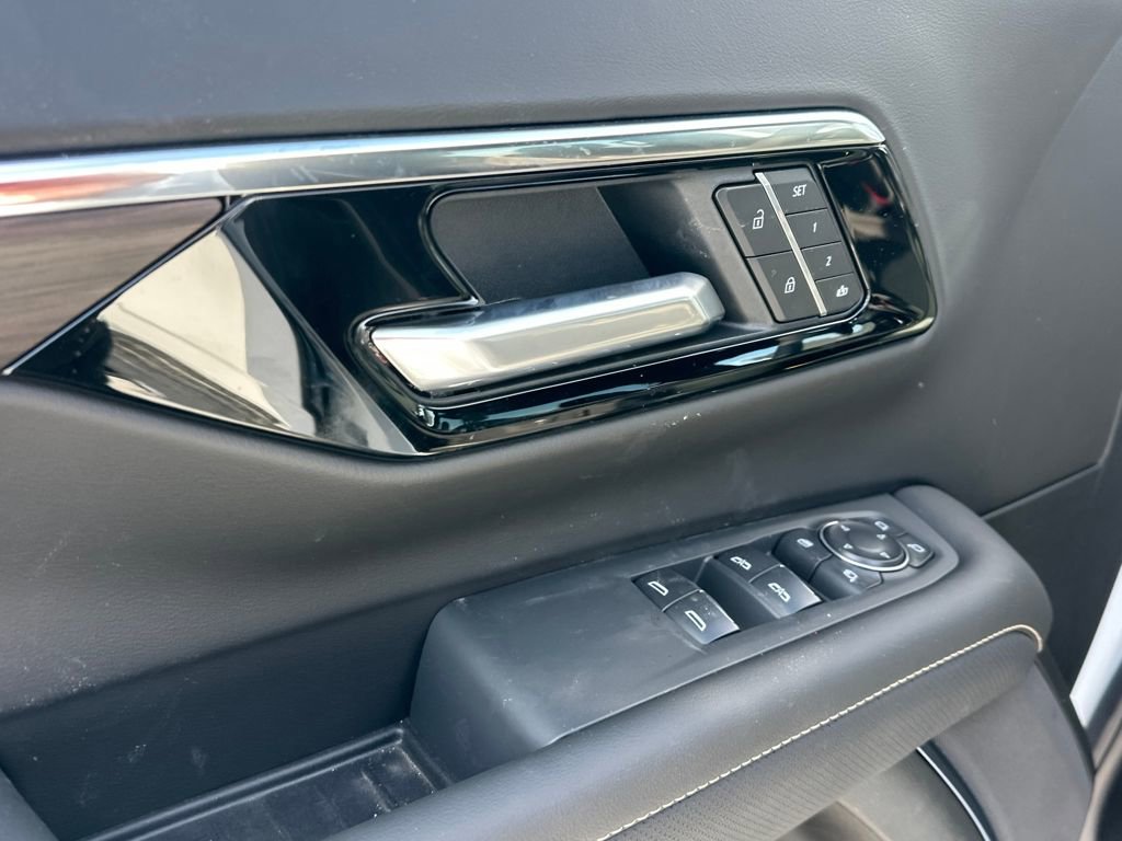 New 2026 Chevrolet Suburban Premier w/ Sun And Tow Package image 13