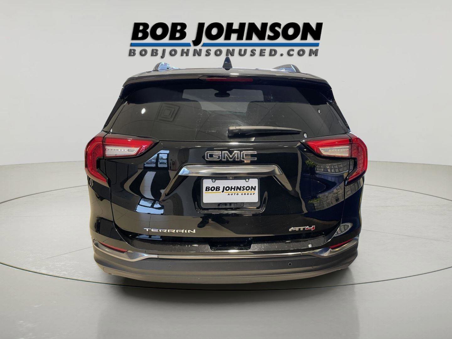 Used 2022 GMC Terrain AT4 w/ Infotainment Package II image 4