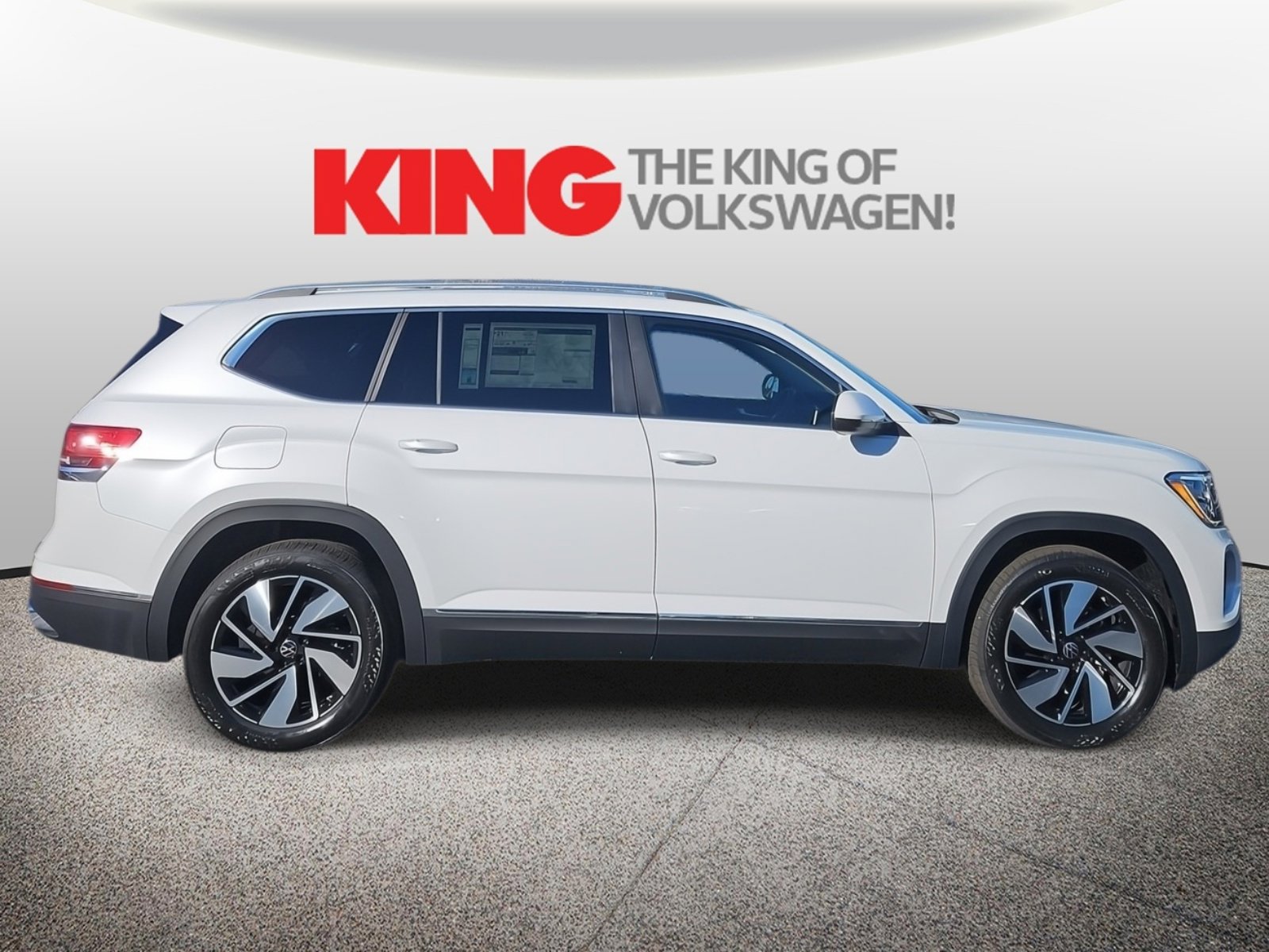 New 2026 Volkswagen Atlas SEL image 2