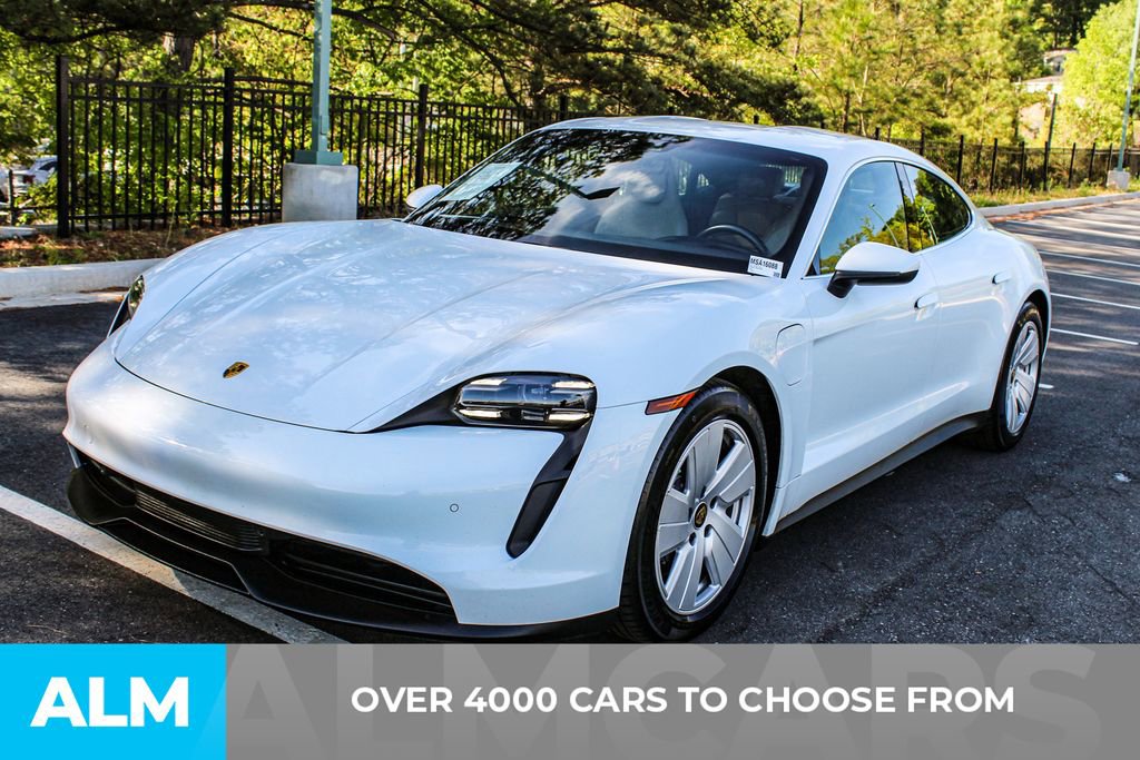 Used 2021 Porsche Taycan image 3