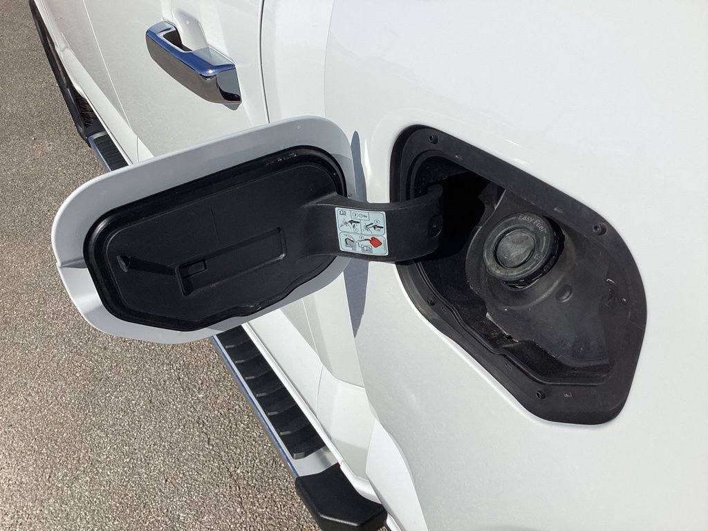 Used 2022 Ford F150 Lariat image 15