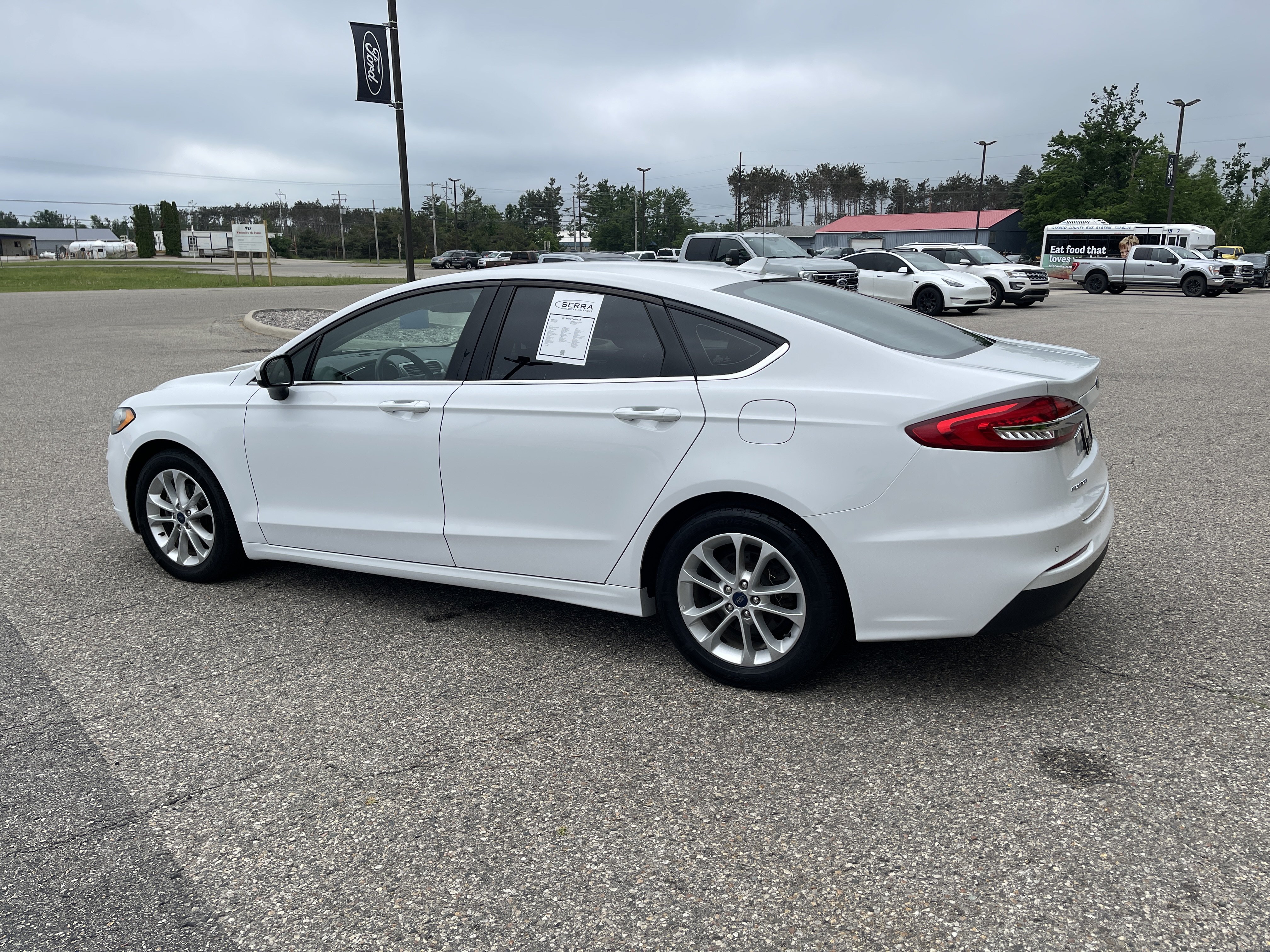Used 2019 Ford Fusion SE FWD image 7