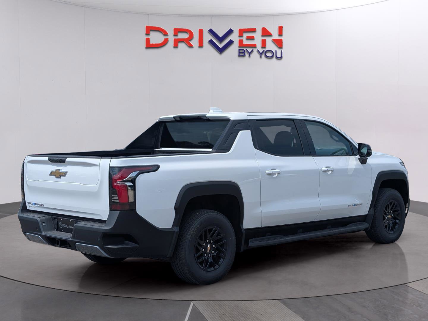 New 2025 Chevrolet Silverado EV LT image 5