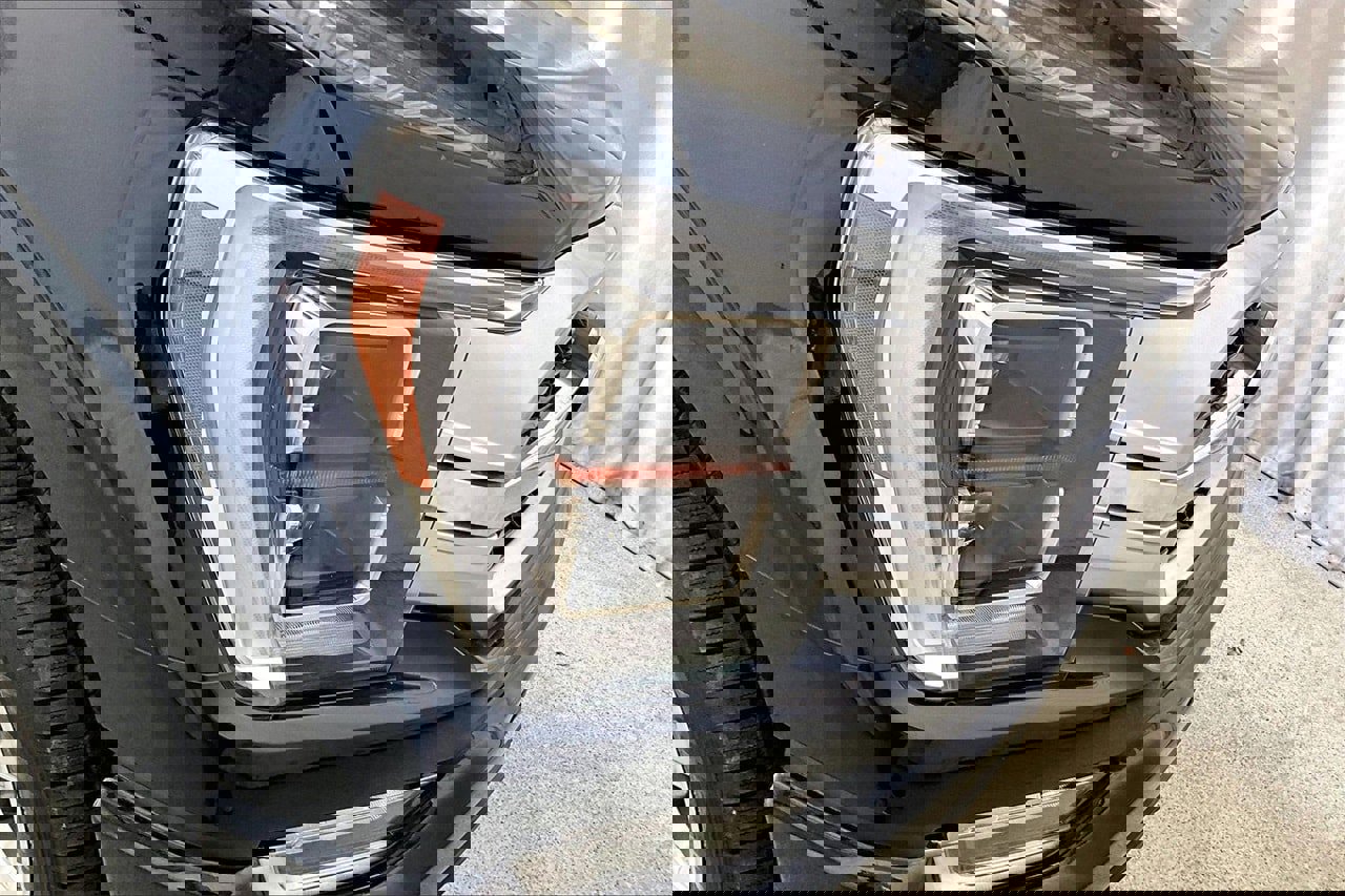 Used 2022 Ford F150 Platinum w/ Equipment Group 701A High image 12