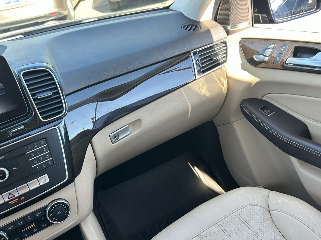 Used 2018 Mercedes-Benz GLE 350 4MATIC image 19