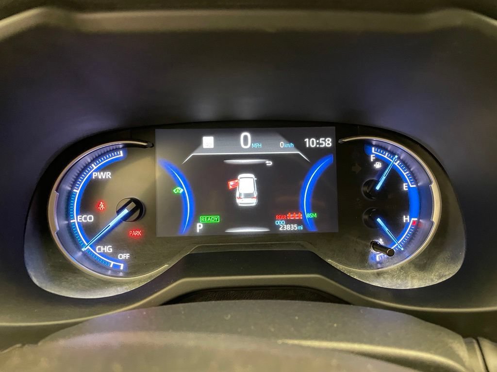 Used 2025 Toyota RAV4 XLE AWD/4WD image 15