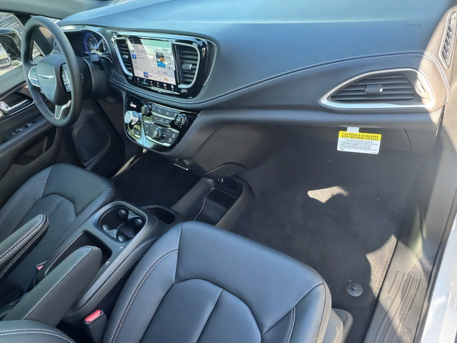 New 2026 Chrysler Pacifica Select image 10