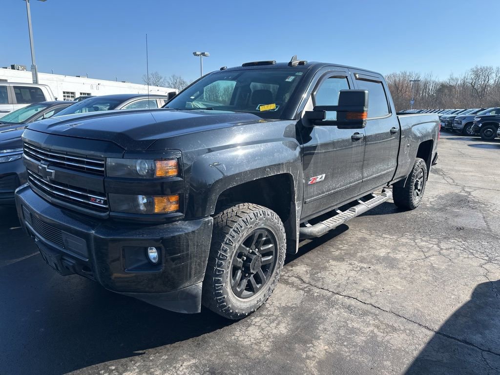 Used 2017 Chevrolet Silverado 2500 LT w/ Midnight Edition image 4