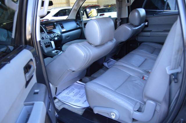 Used 2010 Toyota Sequoia Limited image 55