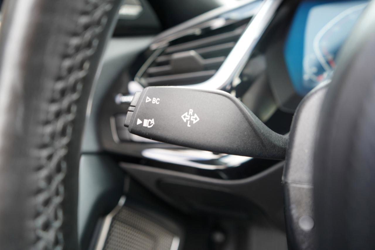 Used 2023 BMW Z4 sDrive30i w/ Premium Package image 42