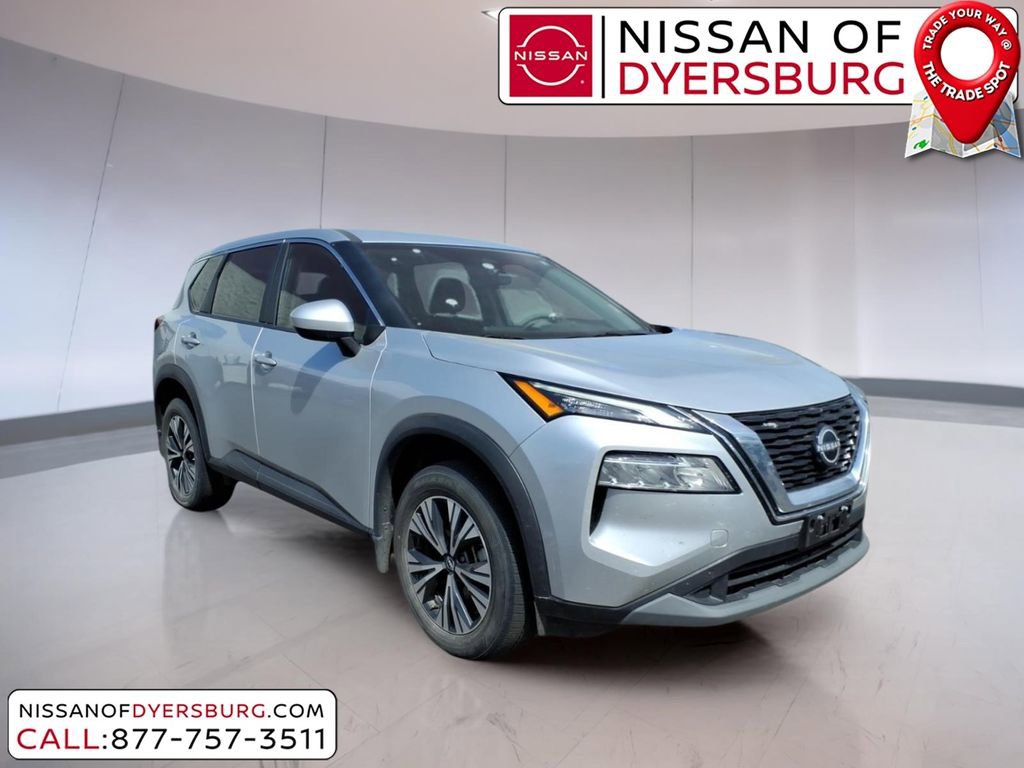Used 2023 Nissan Rogue SV image 1