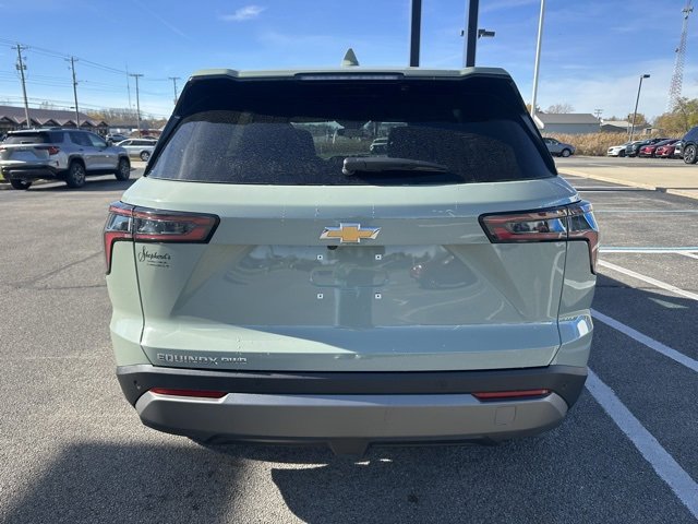New 2026 Chevrolet Equinox LT image 15