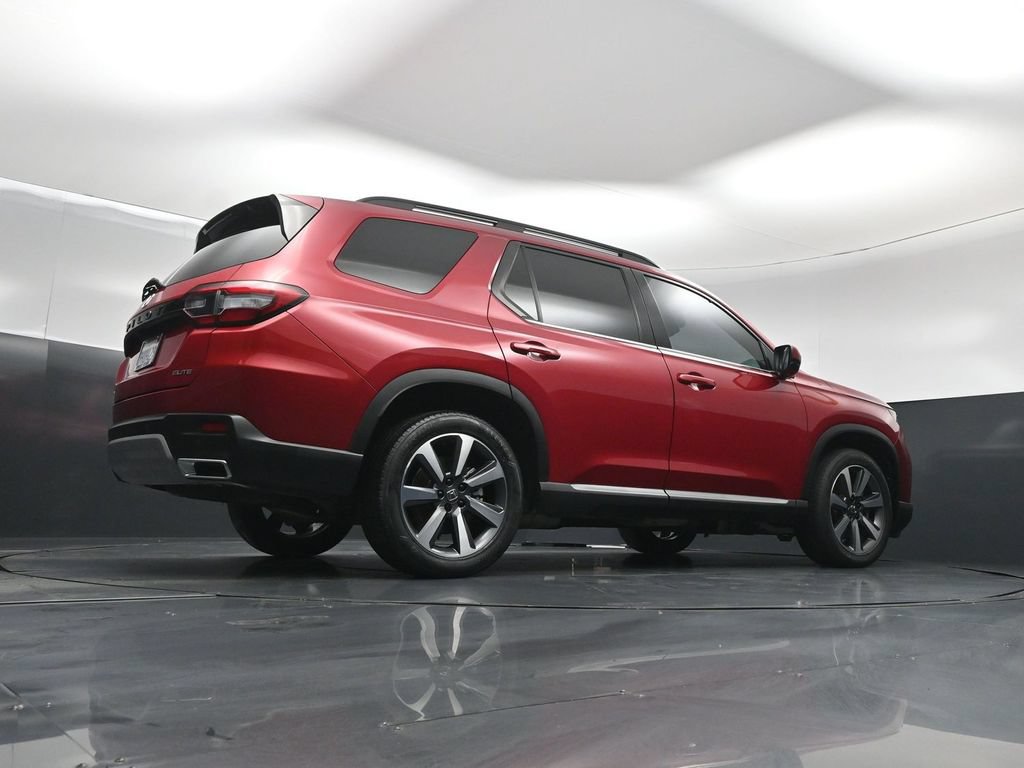 Used 2023 Honda Pilot Elite image 43