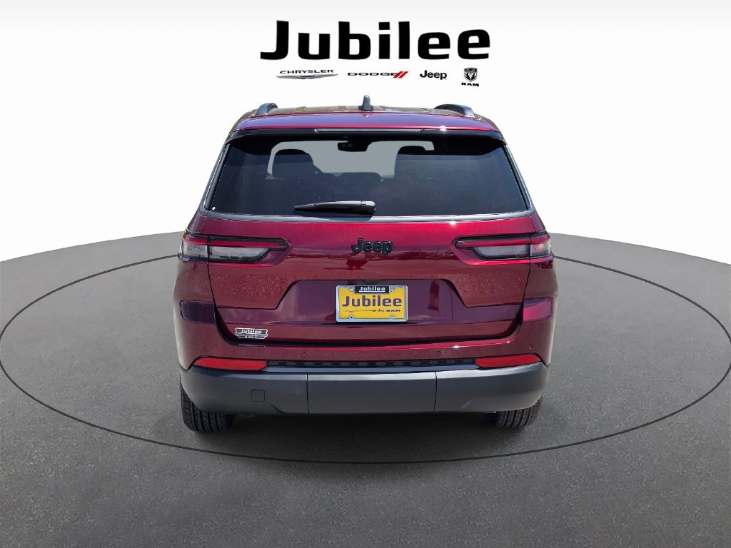 New 2026 Jeep Grand Cherokee L 2WD image 3