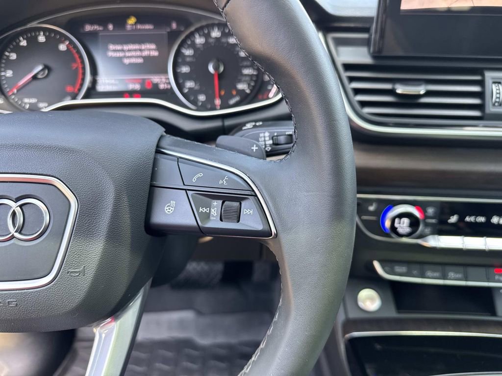 Used 2024 Audi Q5 2.0T Premium image 25