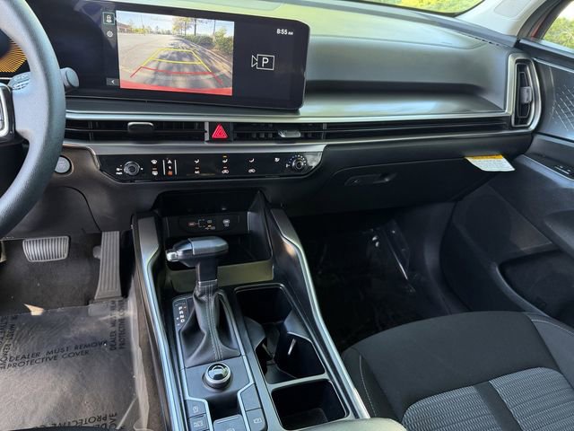 Certified 2025 Kia Sorento LX FWD image 21