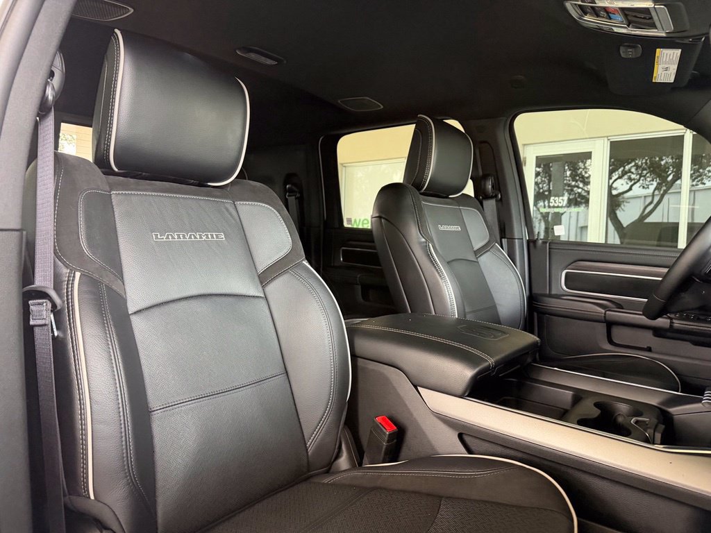 Used 2025 RAM 3500 Laramie w/ Night Edition AWD/4WD image 27