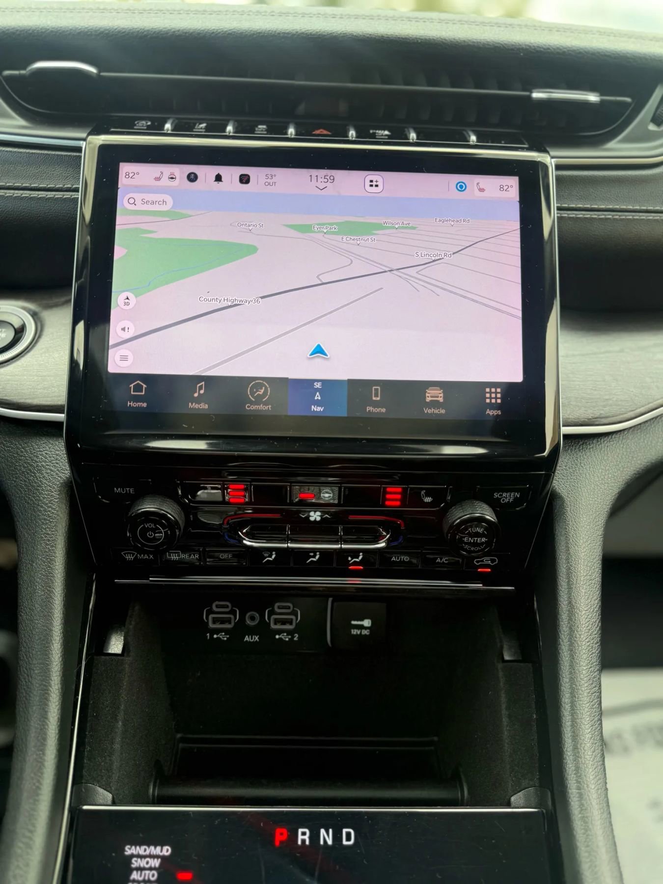 Used 2022 Jeep Grand Cherokee L Limited w/ Black Appearance Package image 31