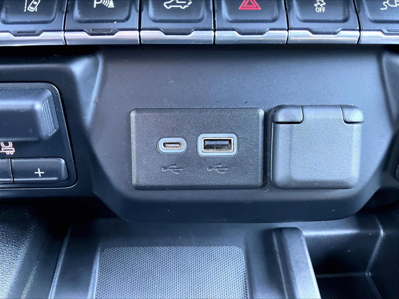 Used 2020 GMC Sierra 2500 Denali w/ Denali Ultimate Package image 34