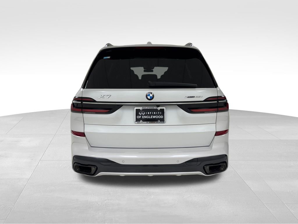 Used 2023 BMW X7 xDrive40i w/ M Sport Package image 6