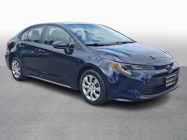 Used 2024 Toyota Corolla LE FWD image 3