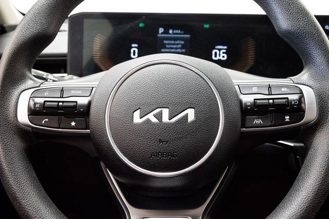 Used 2025 Kia K5 LXS image 12