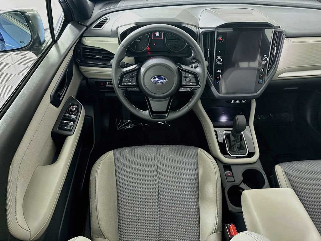 Used 2025 Subaru Forester Premium AWD/4WD image 4