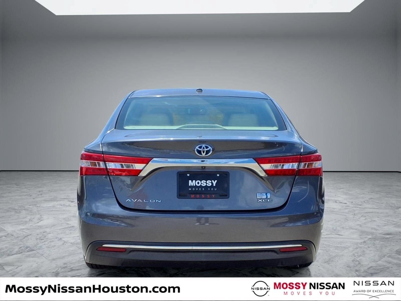 Used 2014 Toyota Avalon XLE Touring FWD image 6