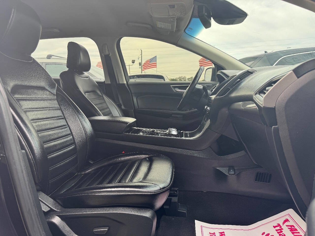 Used 2020 Ford Edge SEL image 9