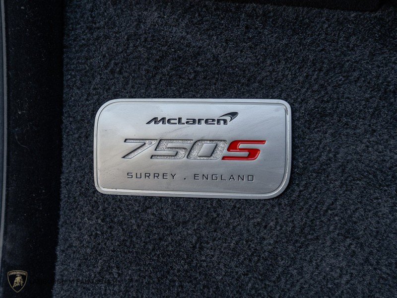 Used 2026 McLaren 750S RWD image 22