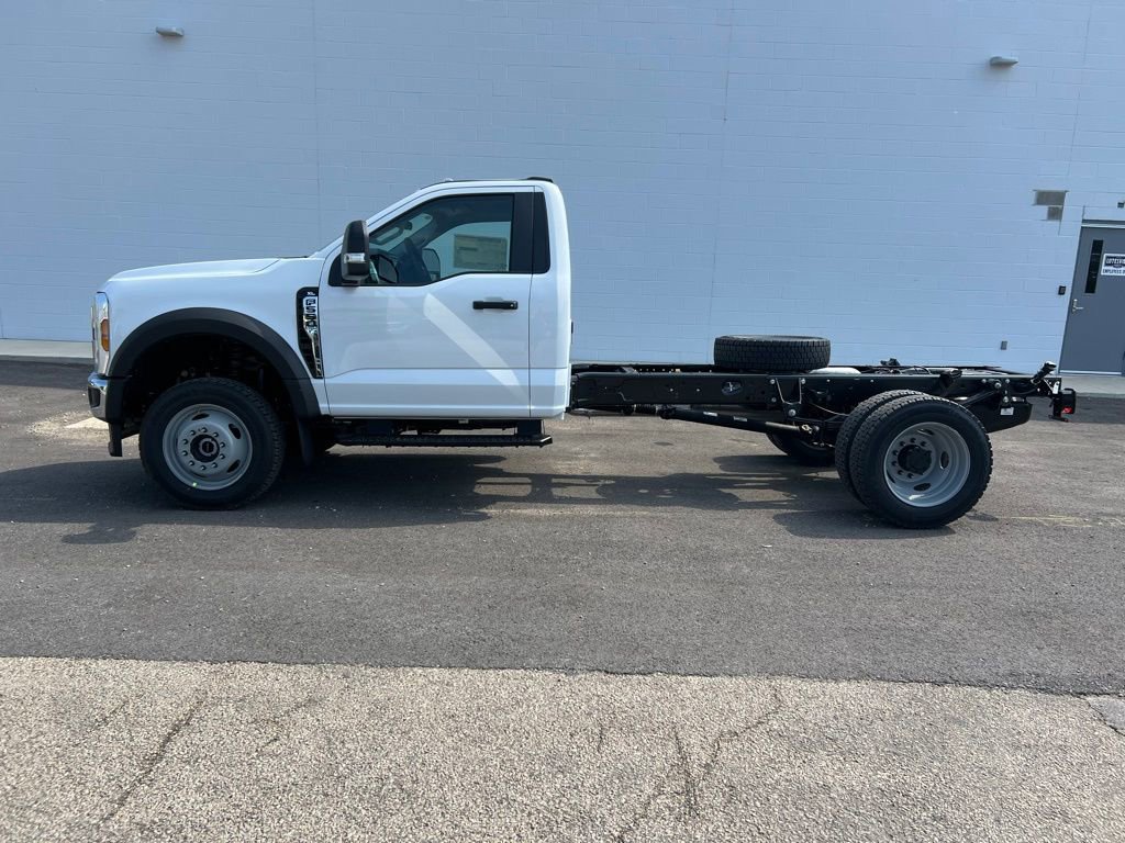 New 2025 Ford F550 4x4 Regular Cab Super Duty w/ XL Chrome Package image 5