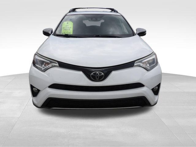 Used 2018 Toyota RAV4 SE w/ Power Extra Value Package AWD/4WD image 2