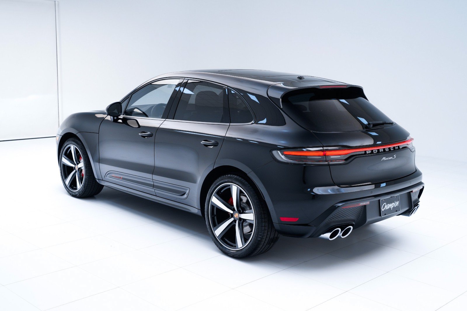 New 2026 Porsche Macan S AWD/4WD image 3