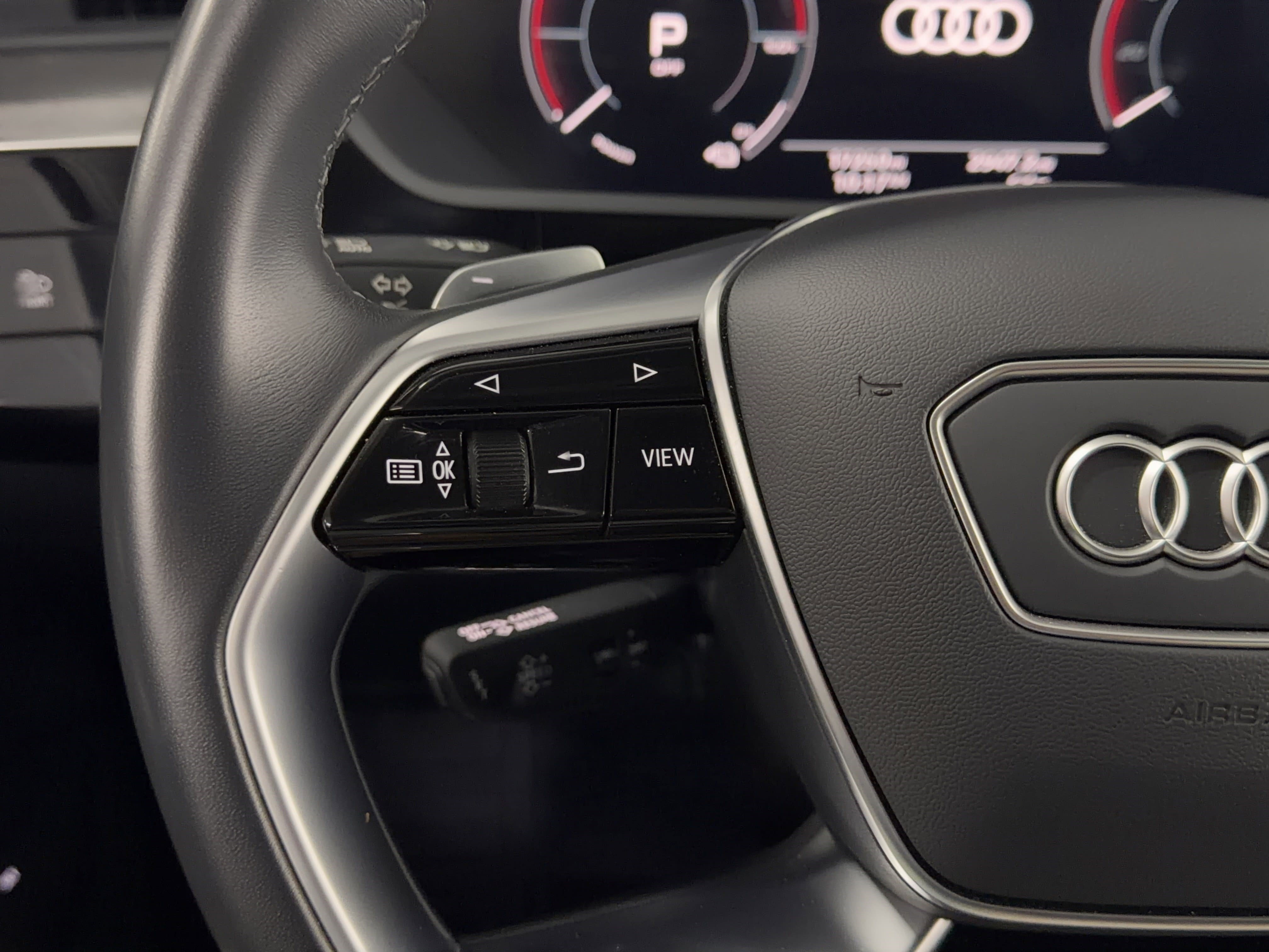 Used 2024 Audi Q8 e-tron Premium Plus AWD/4WD image 21