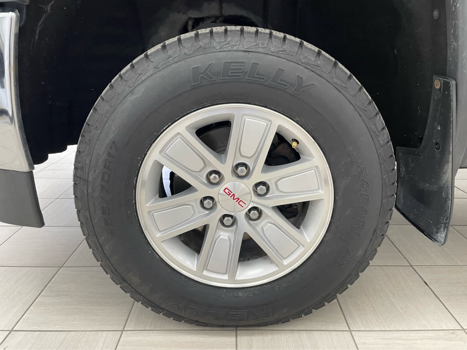 Used 2018 GMC Sierra 1500 SLE w/ SLE Value Package AWD/4WD image 6