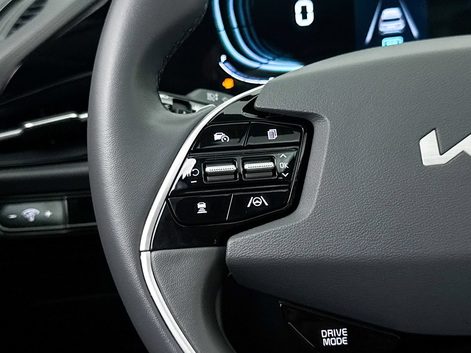 Certified 2025 Kia Niro EX Touring FWD image 35