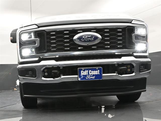 Used 2024 Ford F350 Lariat image 28
