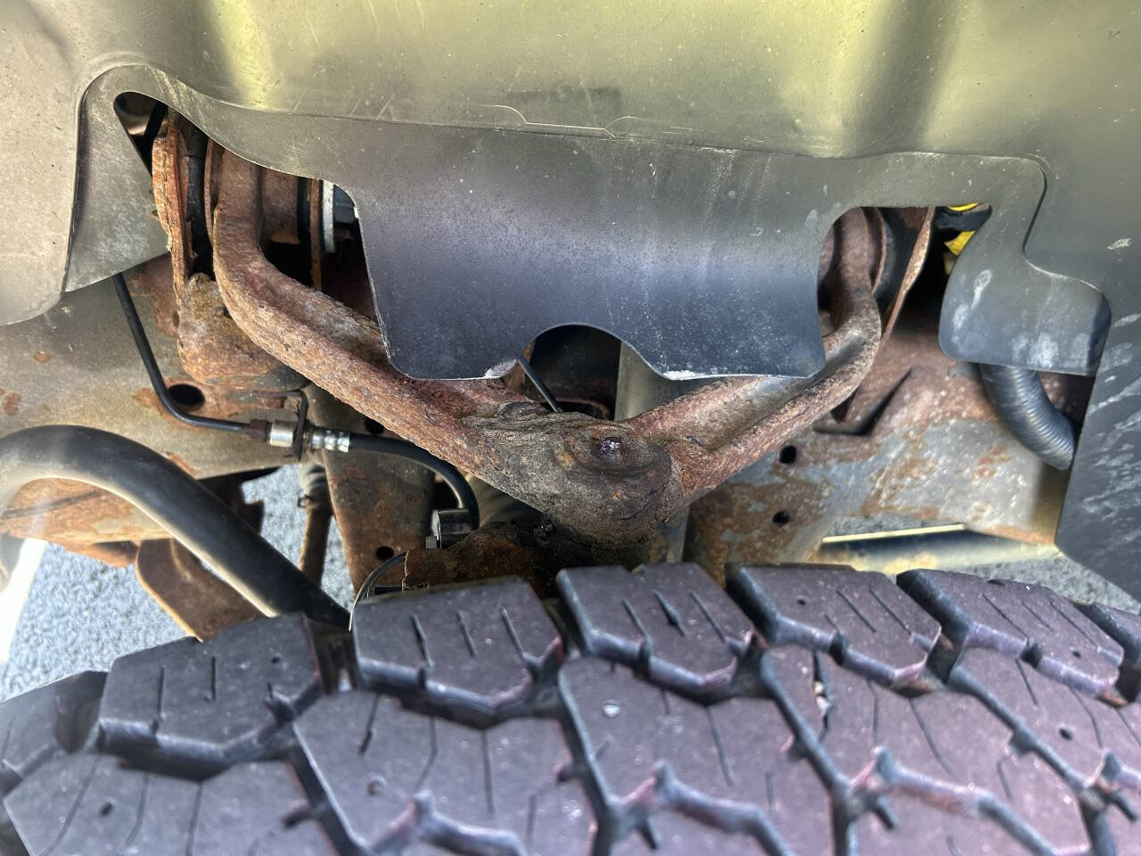 Used 2014 Chevrolet Silverado 3500 W/T w/ Snow Plow Prep Package image 68