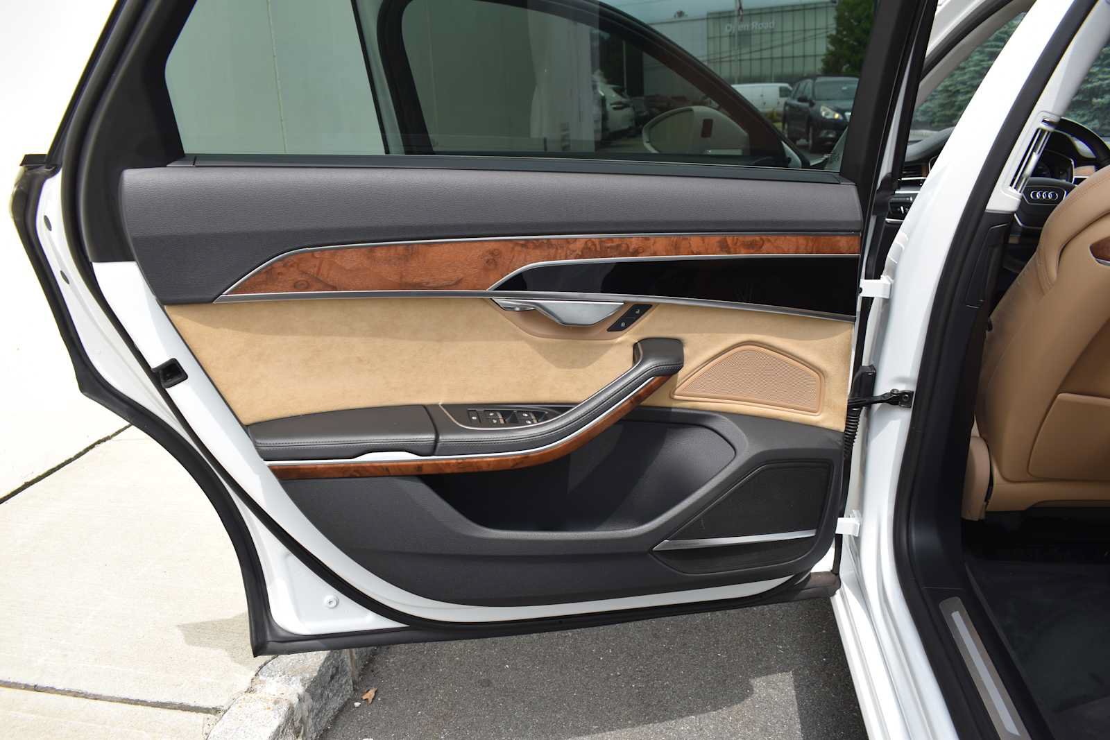 Used 2019 Audi A8 L 3.0T w/ Executive Package AWD/4WD image 17