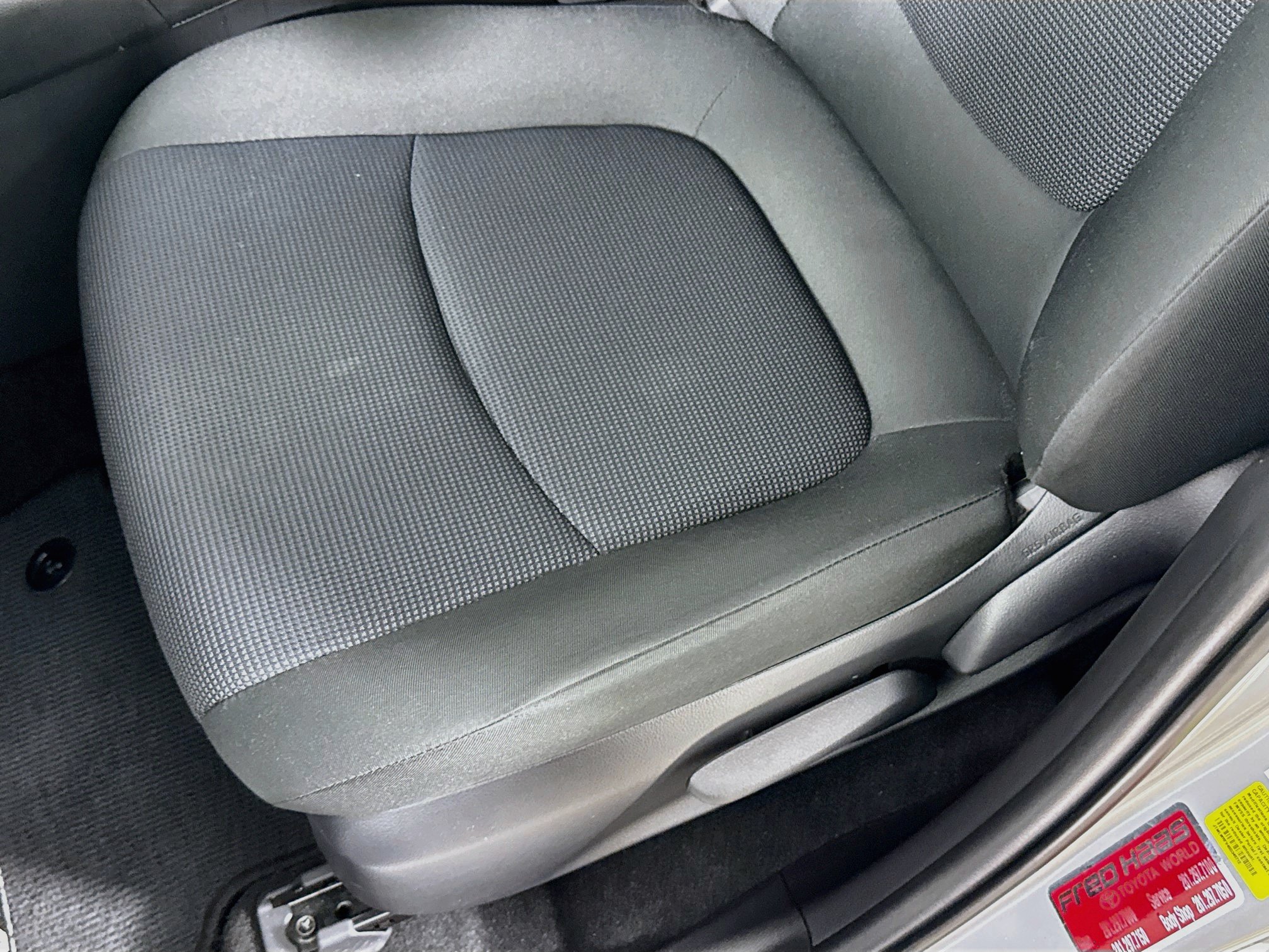 Used 2025 Toyota RAV4 LE AWD/4WD image 19