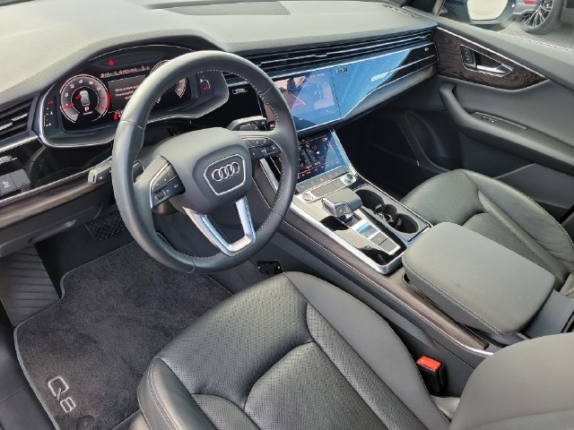 Used 2021 Audi Q8 Premium Plus AWD/4WD image 25